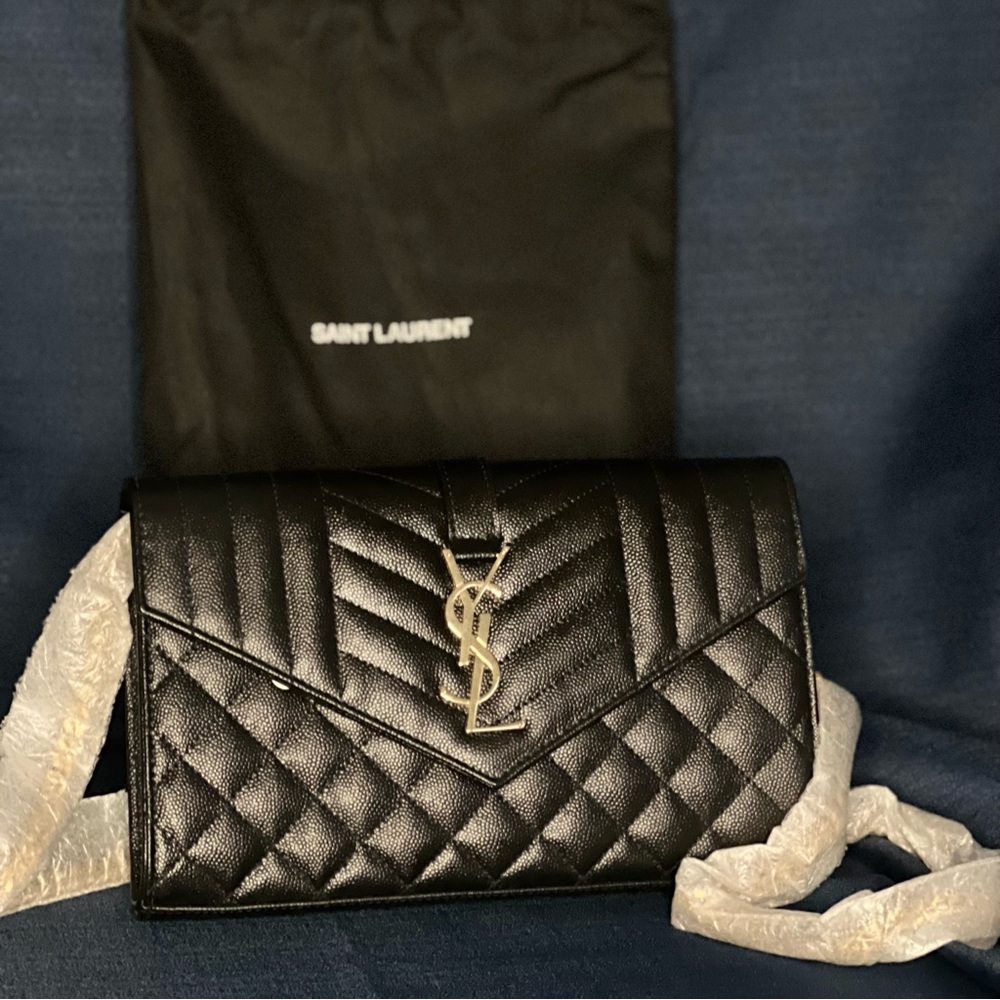 Yves Saint Laurent Envelope Medium Chain Bag *NEW